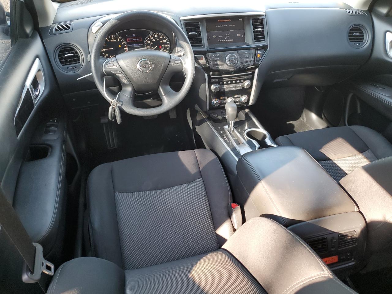 Nissan Pathfinder S Image 12