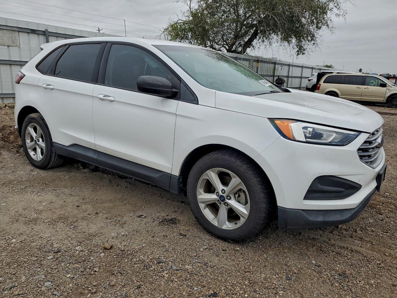 Ford Edge Se Image 7