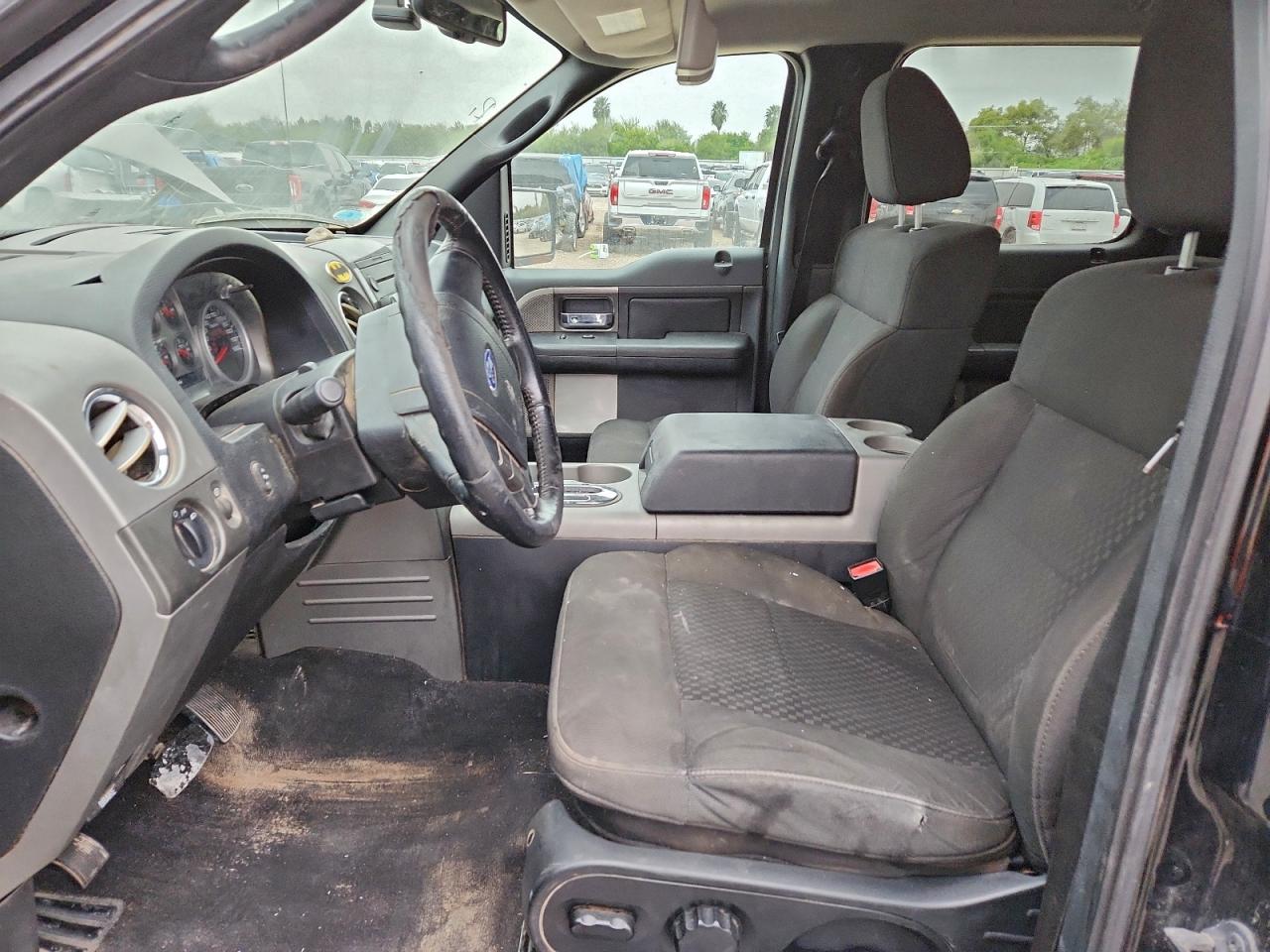 Ford F-150 Supercrew Image 7