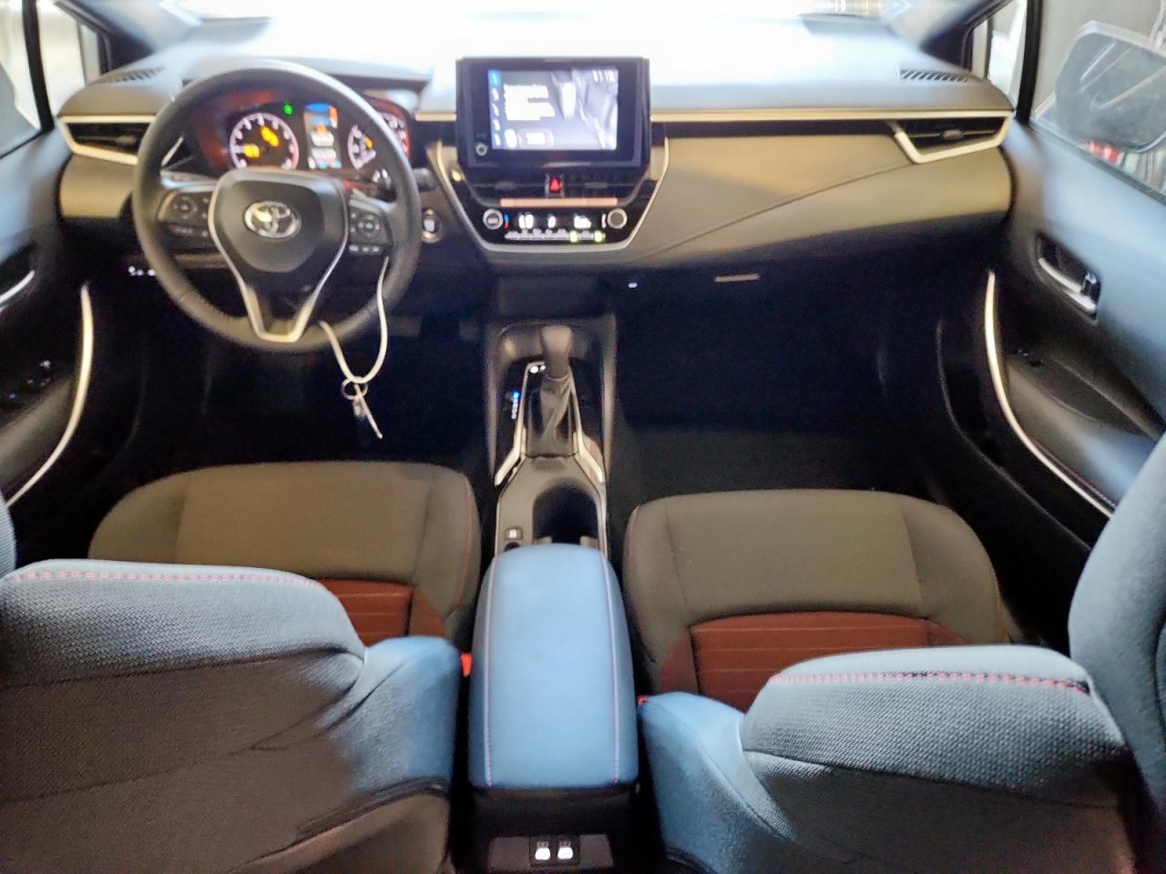 Toyota Corolla Se Image 2