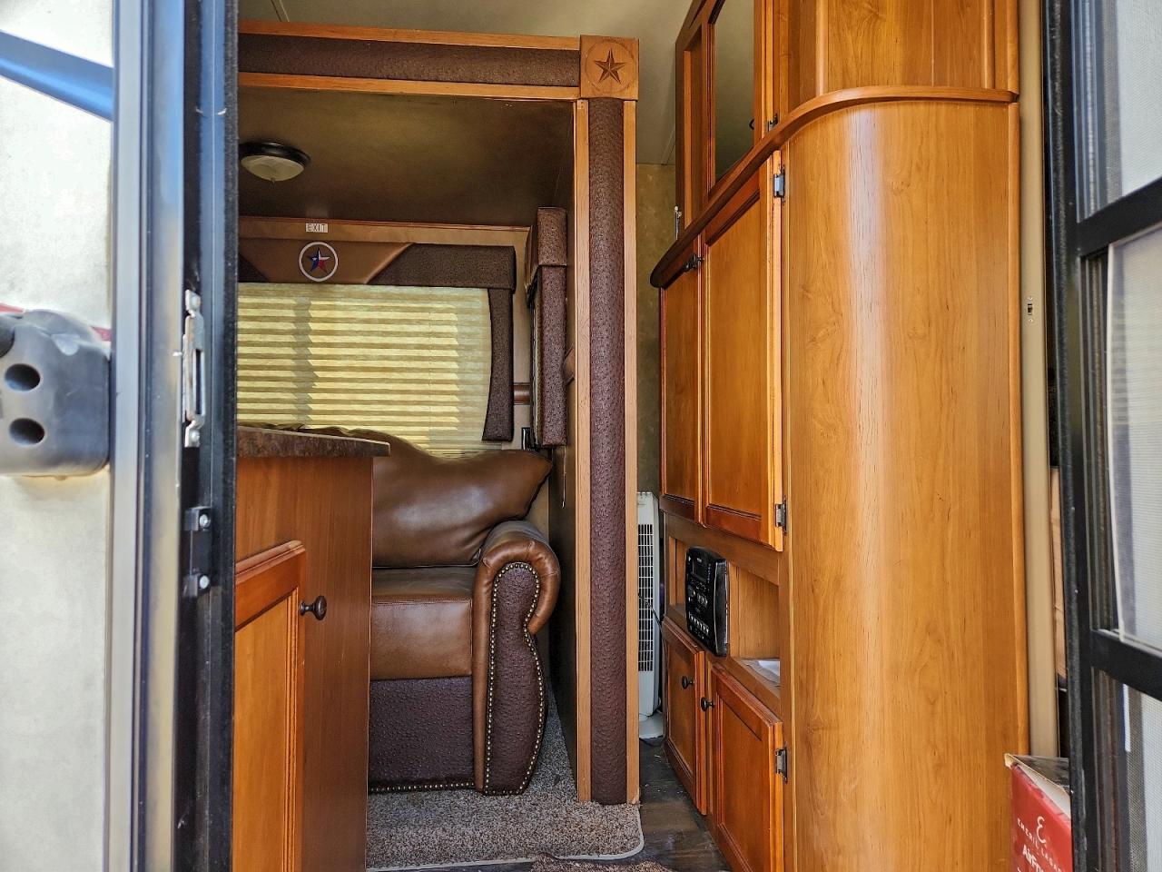 Crso Hillcountr Image 6