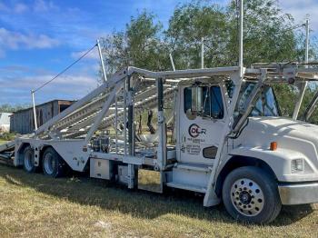  Salvage Freightliner Medium Con