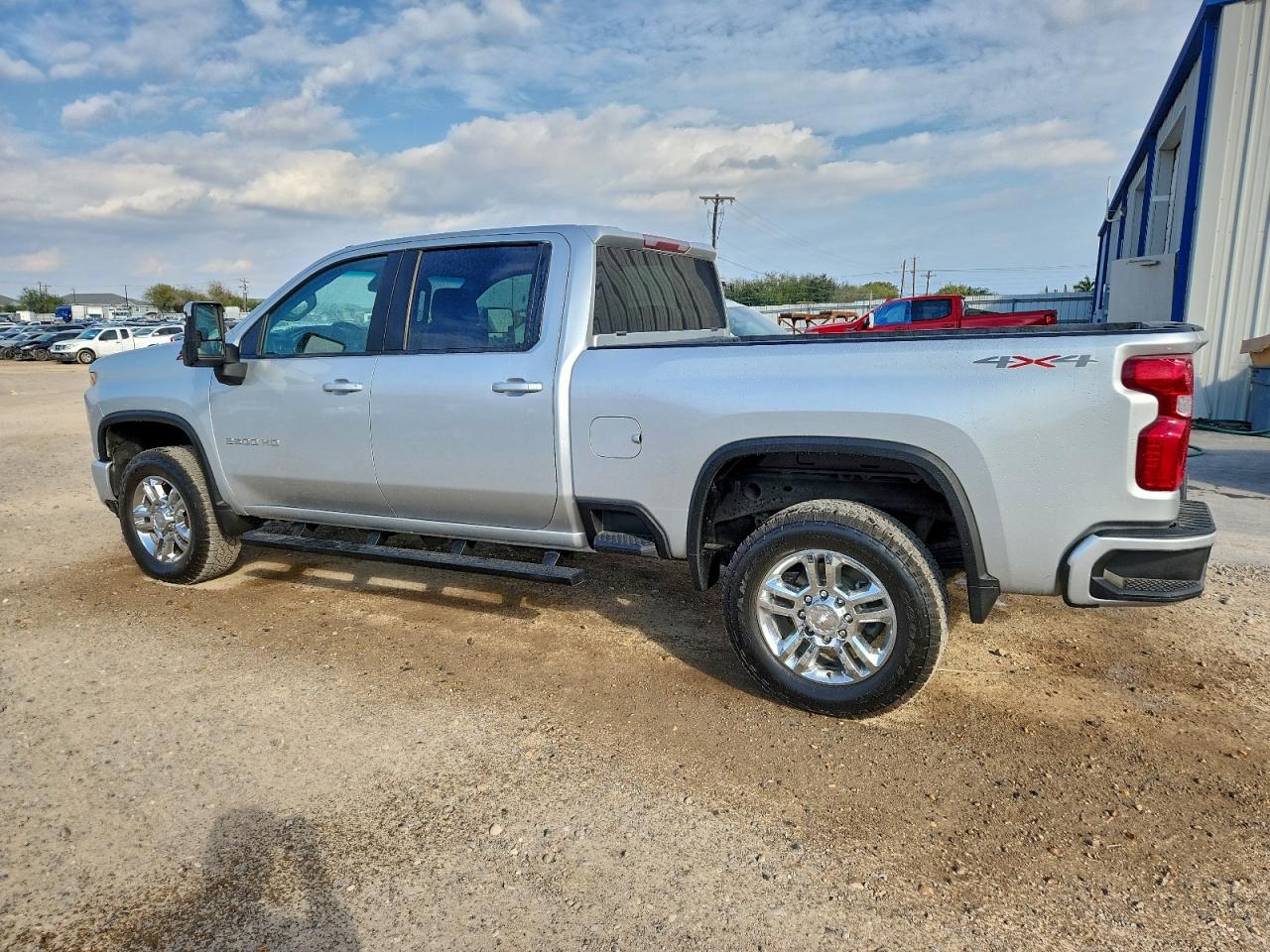Chevrolet Silverado K2500 Heavy Duty Image 2