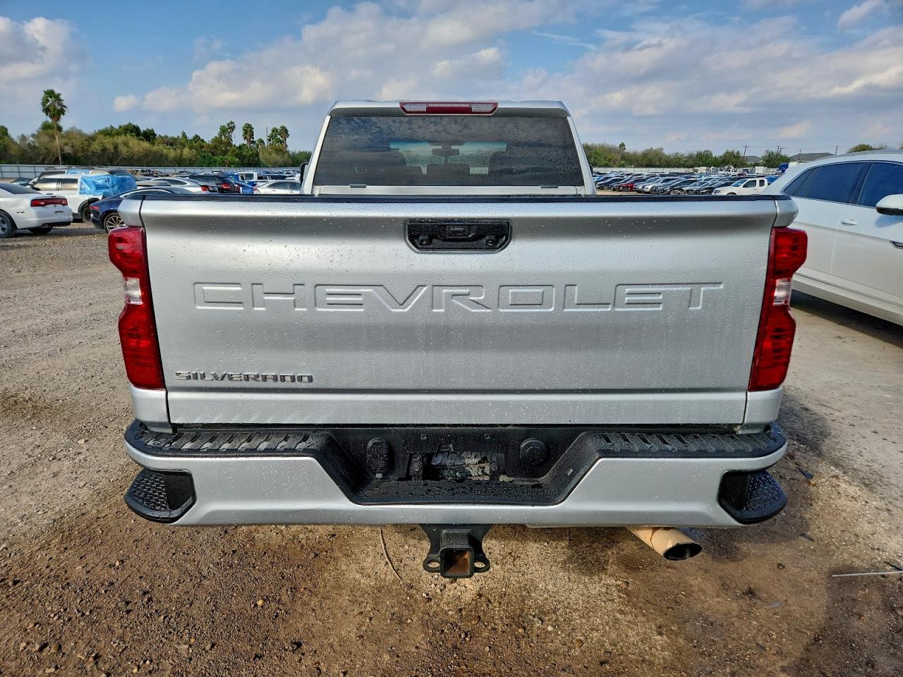 Chevrolet Silverado K2500 Heavy Duty Image 9