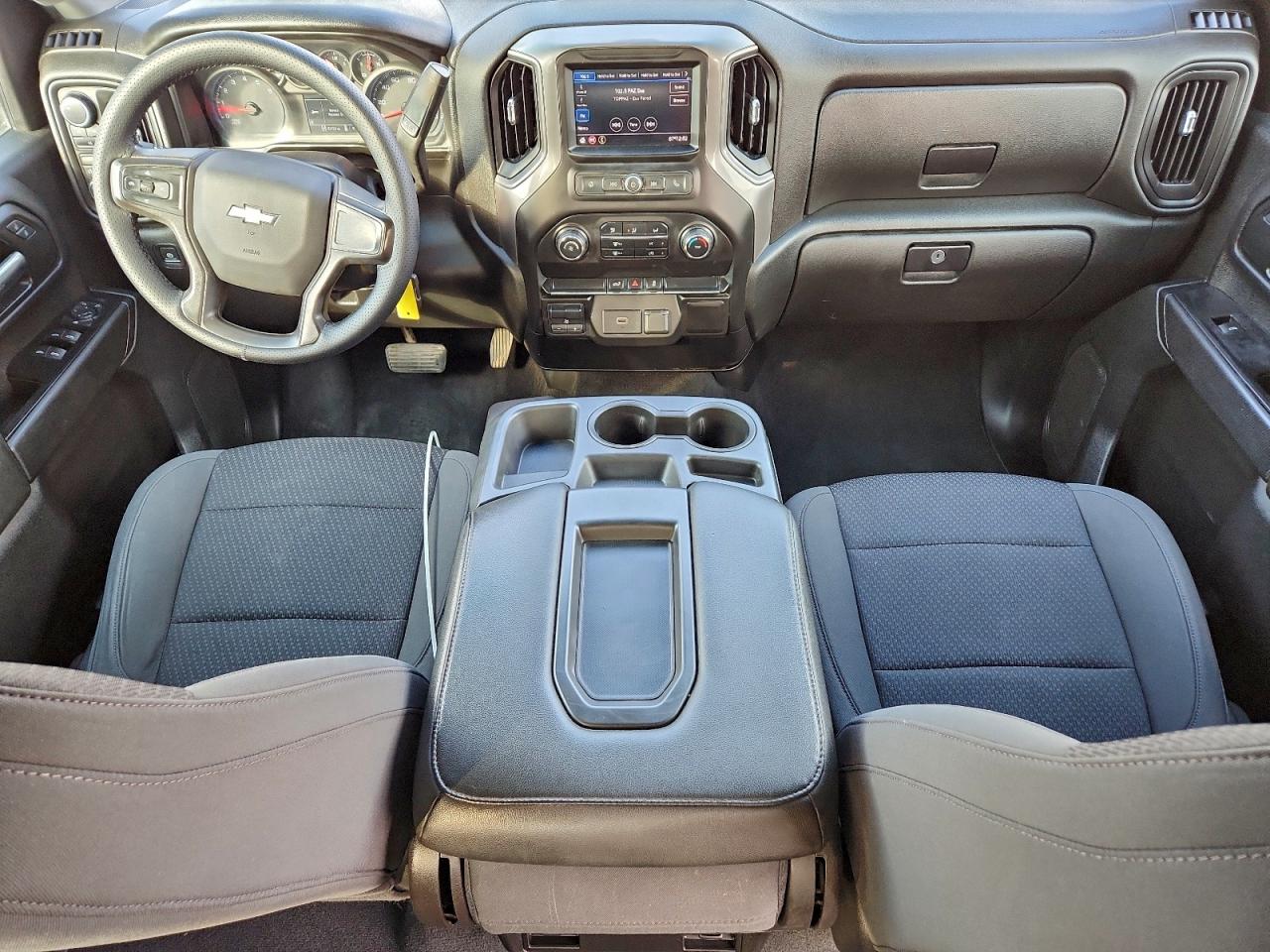 Chevrolet Silverado K2500 Heavy Duty Image 12