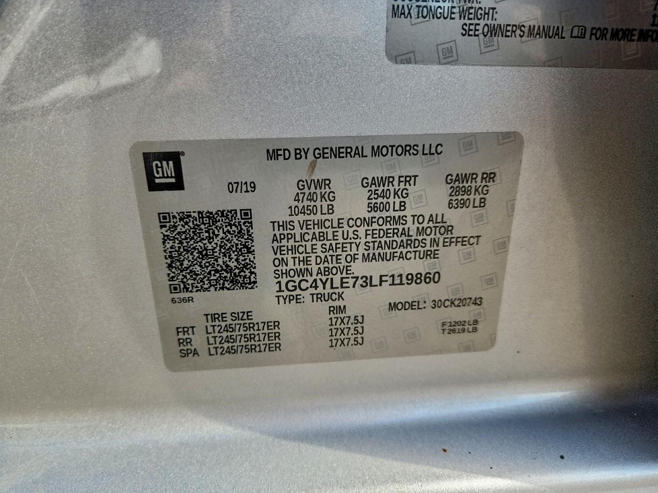 Chevrolet Silverado K2500 Heavy Duty Image 7