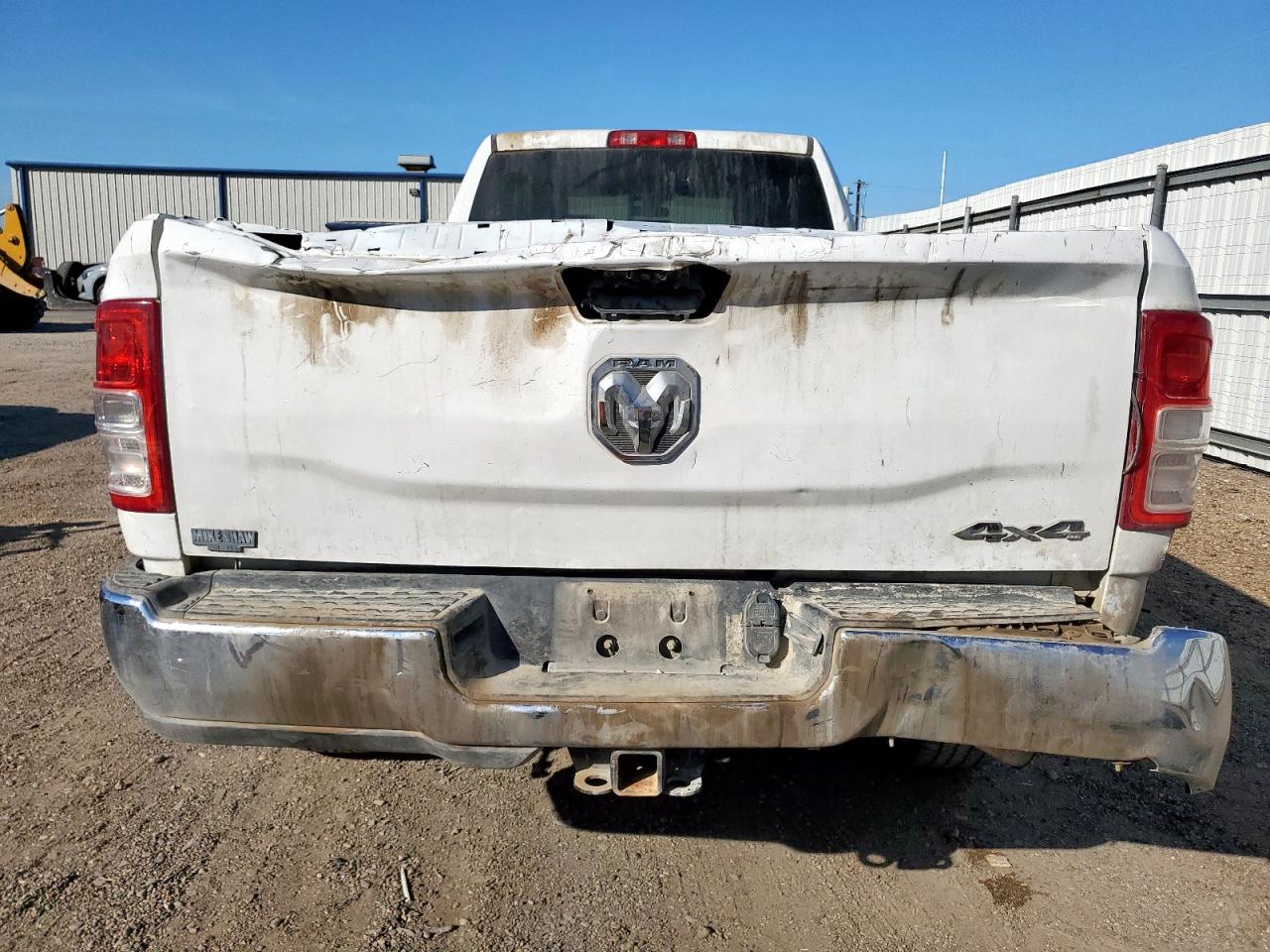 Ram 2500 Tradesman Image 2