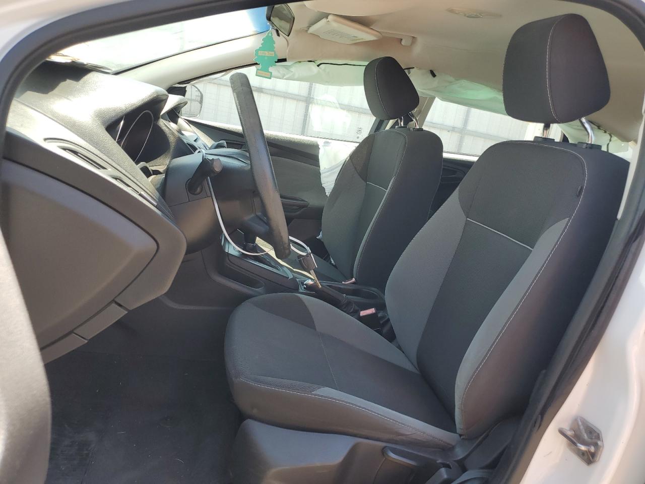 Ford Focus S Image 5