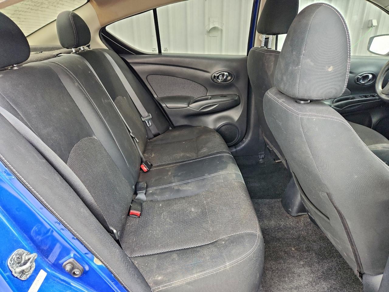 Nissan Versa S Image 2