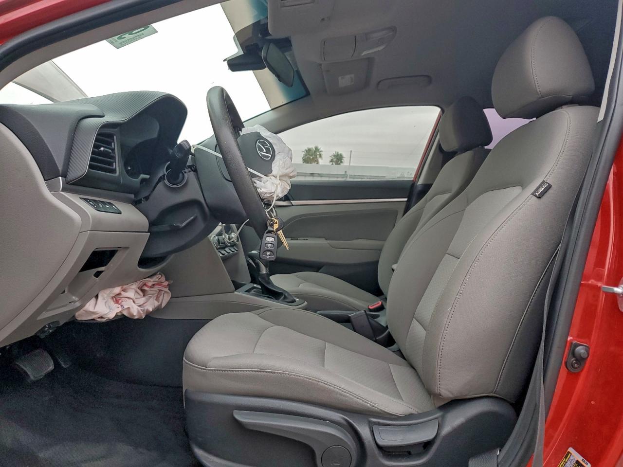 Hyundai ELANTRA Sel Image 3