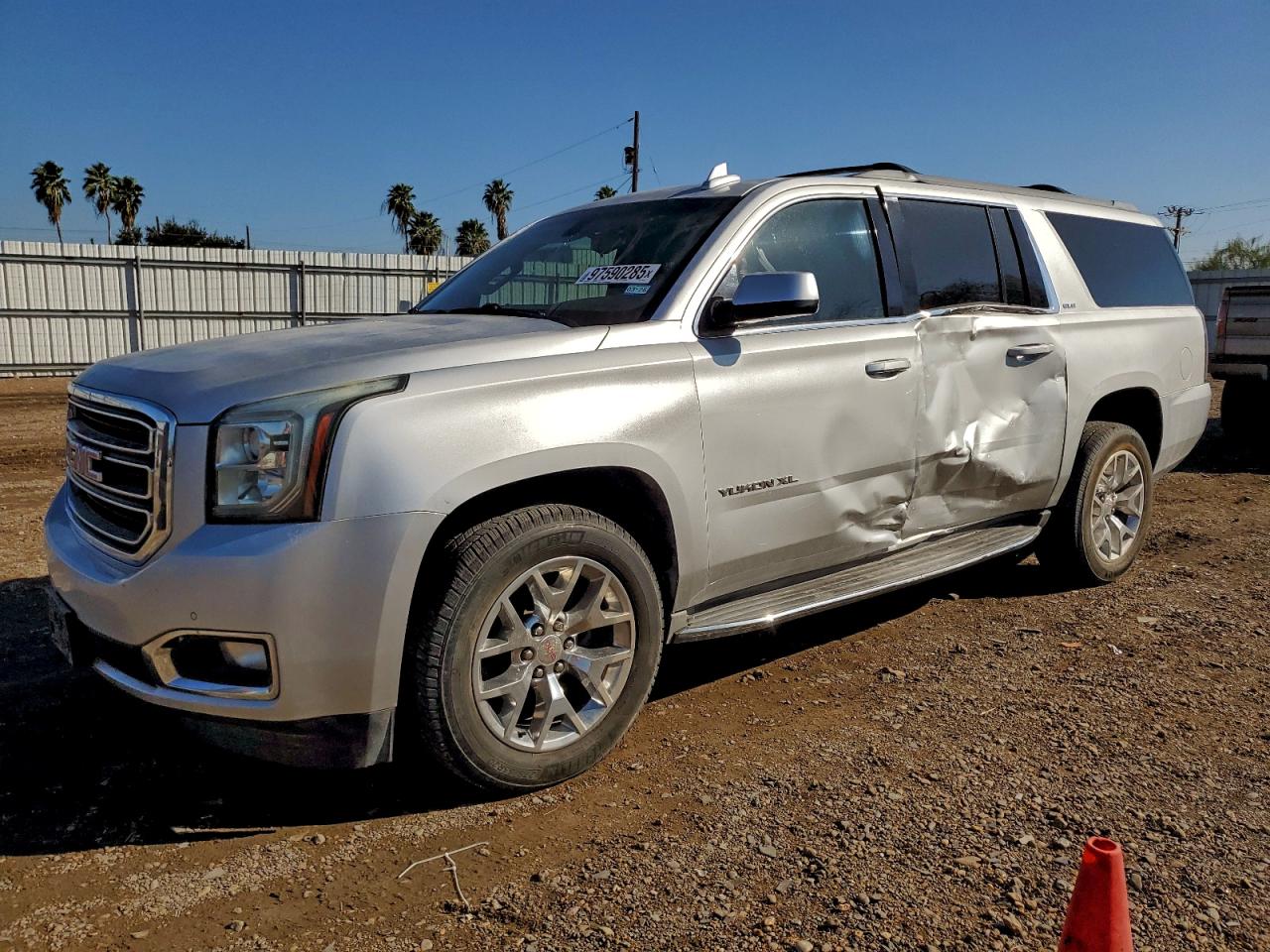GMC Yukon C1500 Sle Image 1
