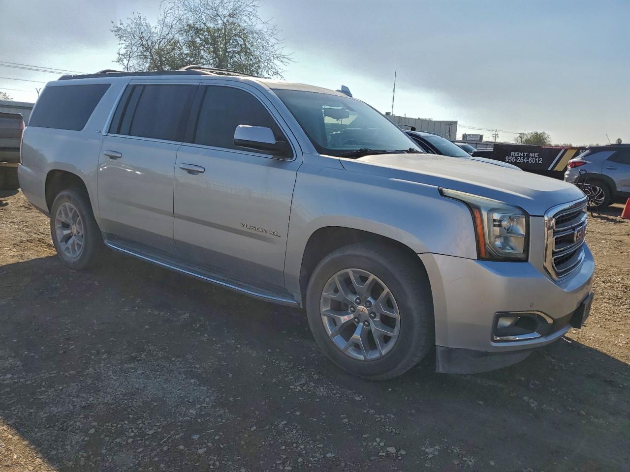 GMC Yukon C1500 Sle Image 4
