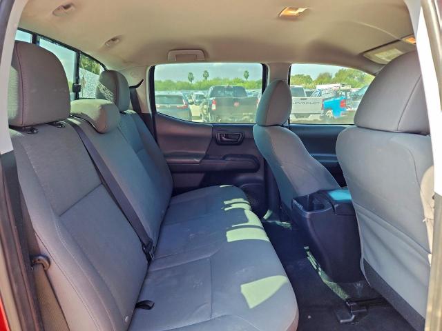 Toyota Tacoma Double Cab Image 12