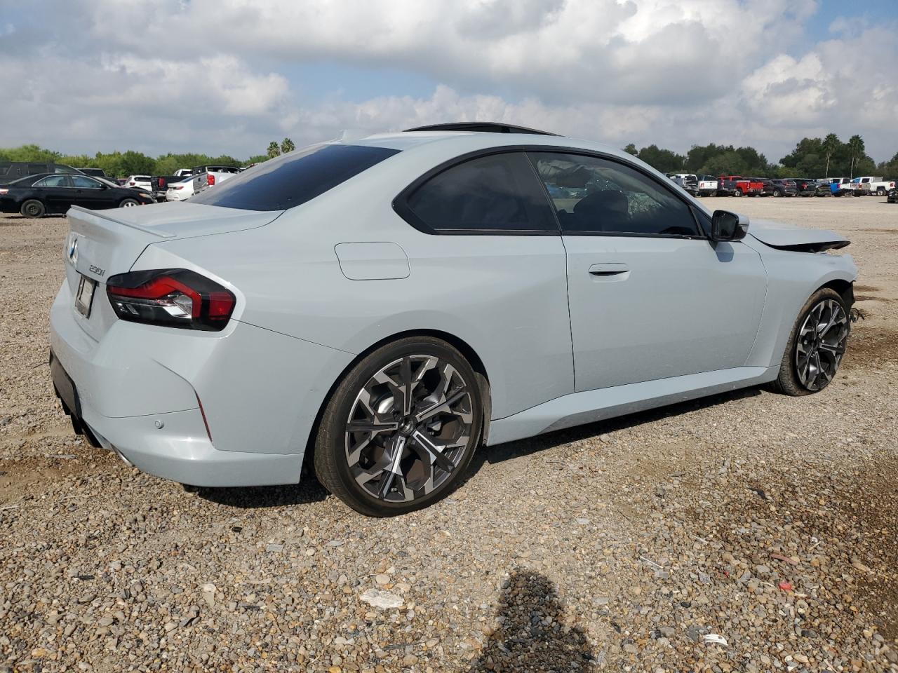 BMW 2 Series Image 2