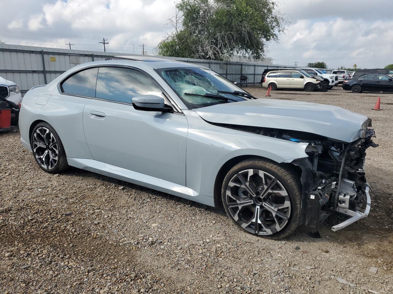 BMW 2 Series Image 6