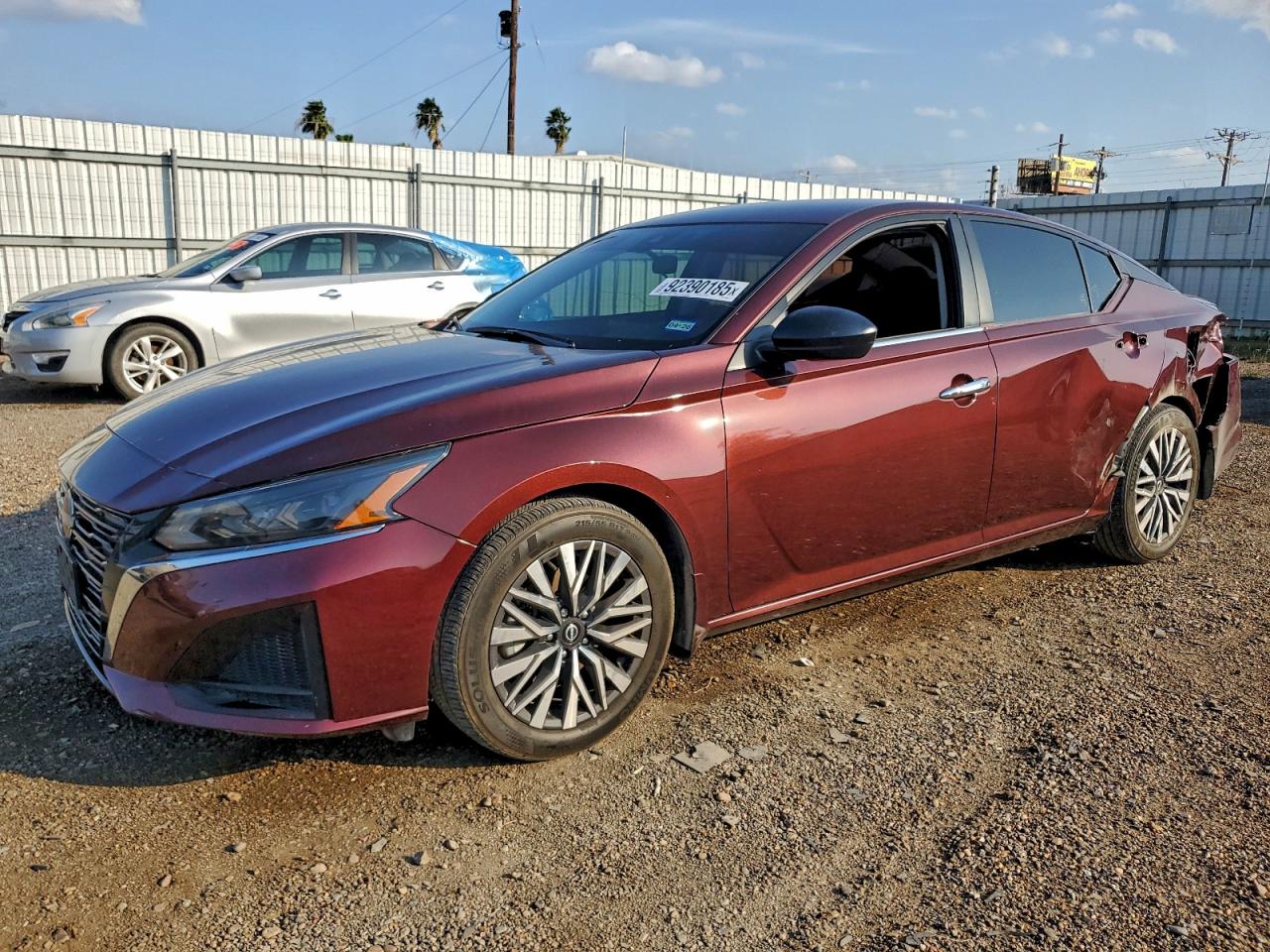 Nissan Altima Sv Image 1