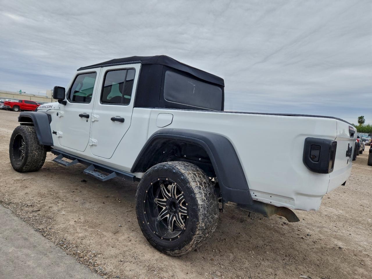 Jeep Gladiator Sport Image 10