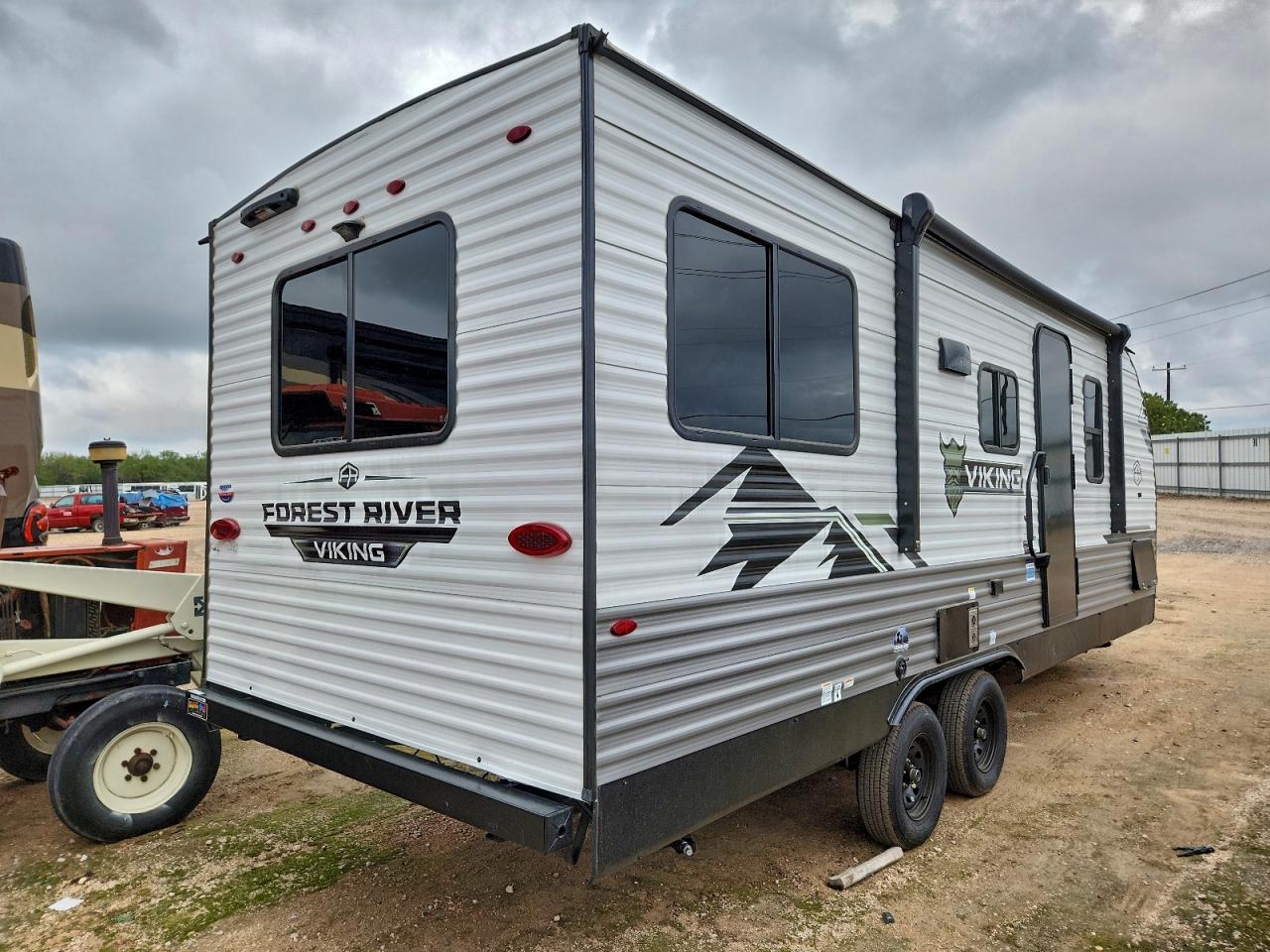 Viking Trailer Image 3