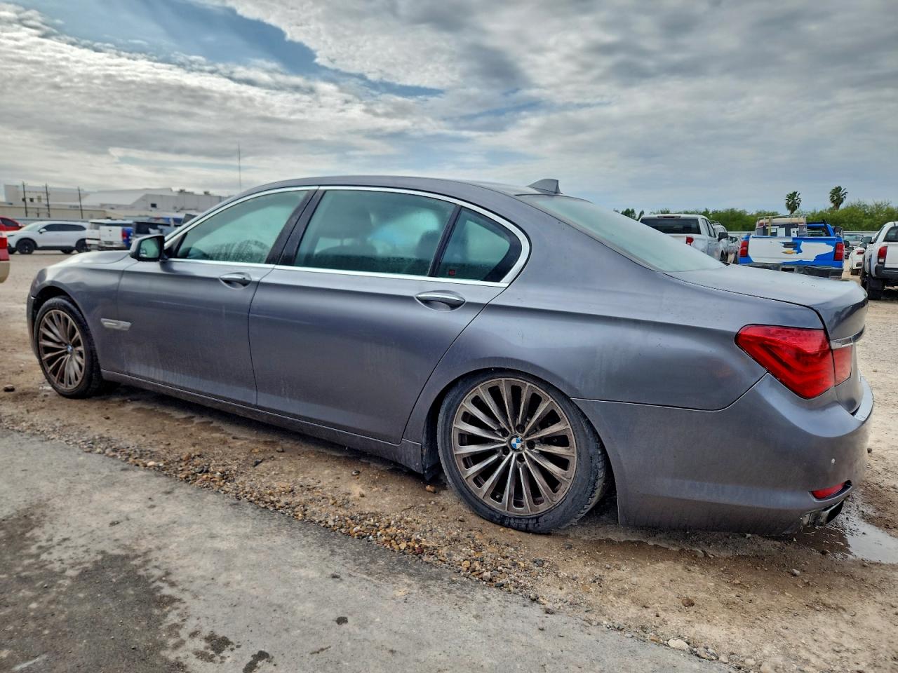 BMW 7 Series Li Image 6