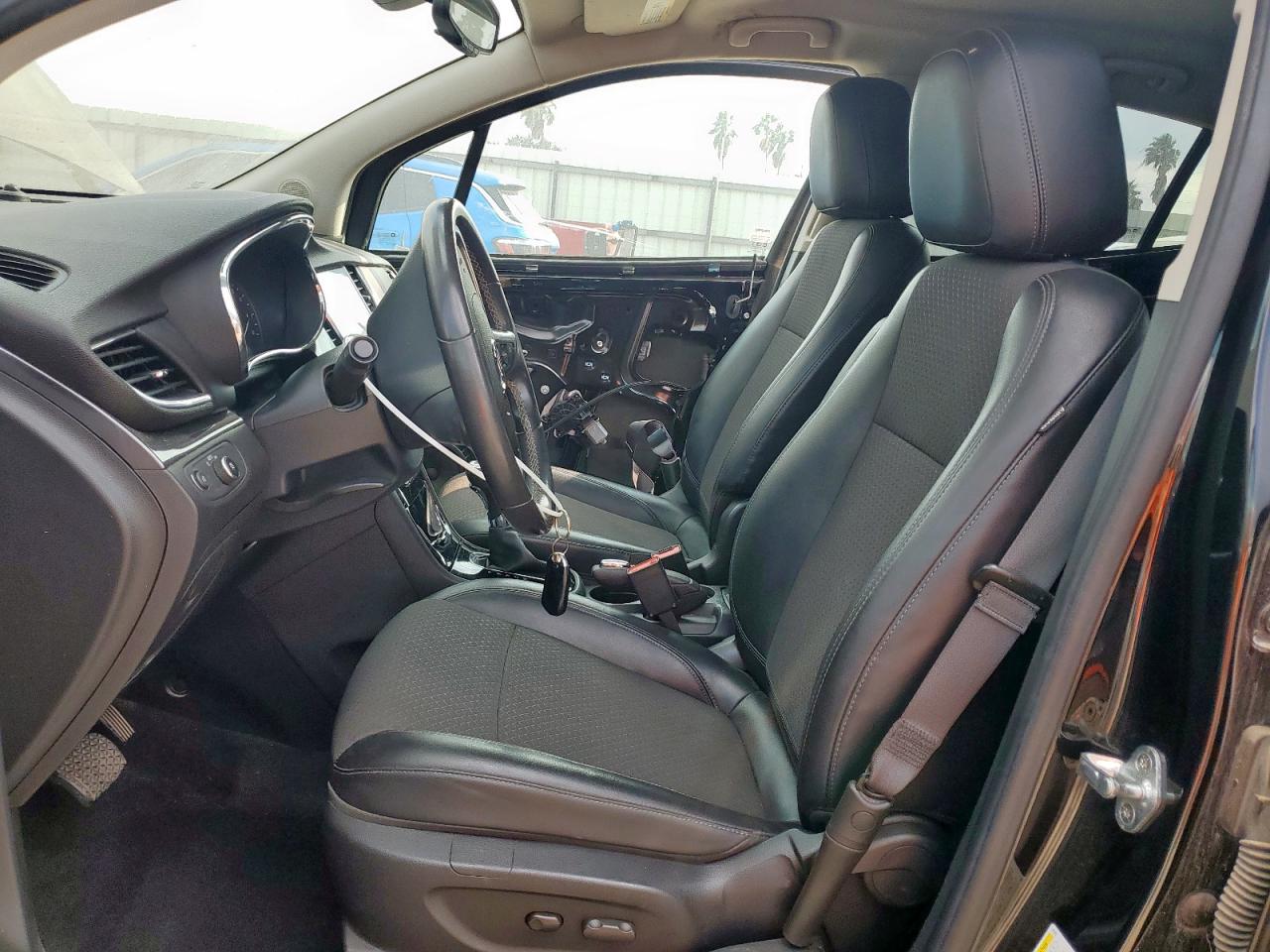 Buick Encore Preferred Image 11