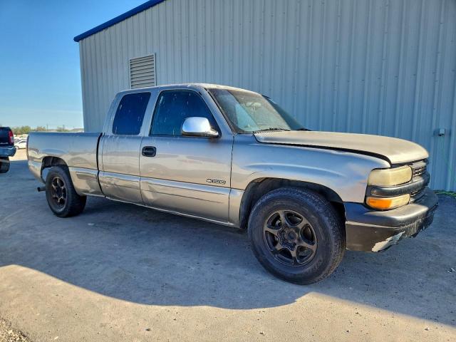 Chevrolet Silverado C1500 Image 2