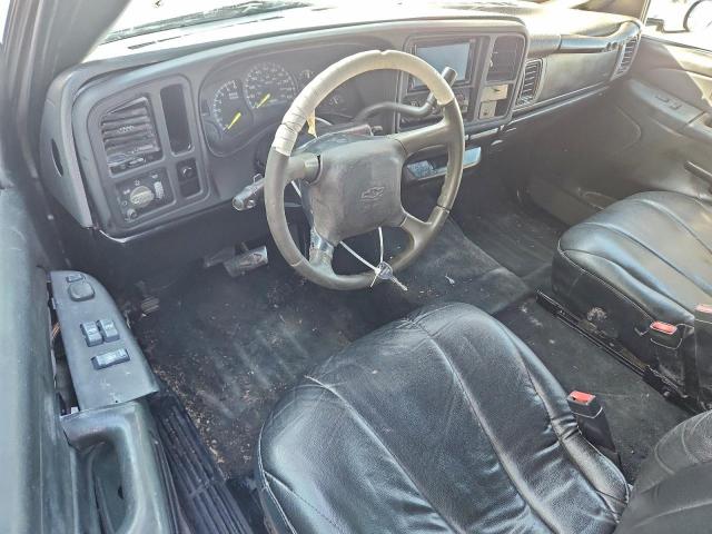 Chevrolet Silverado C1500 Image 6