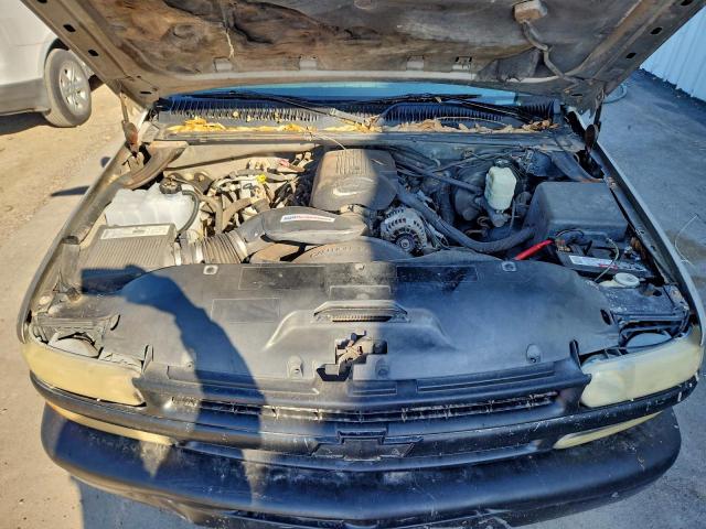 Chevrolet Silverado C1500 Image 12