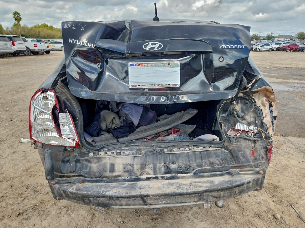 Hyundai ACCENT Gls Image 4