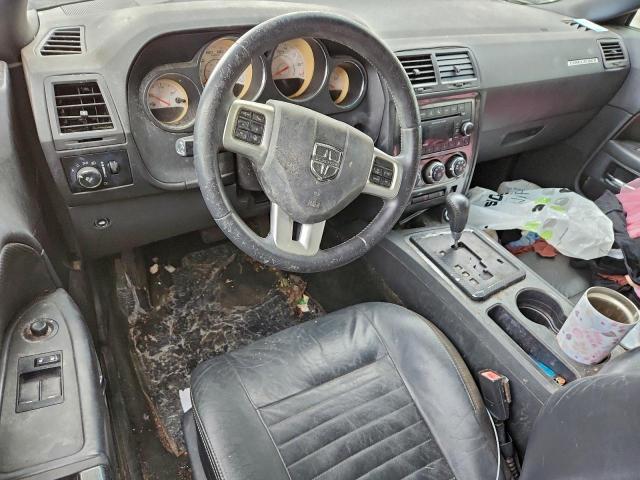 Dodge Challenger Sxt Image 2