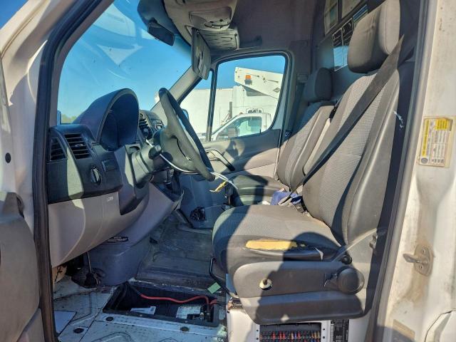 Freightliner Sprinter 2500 Image 7