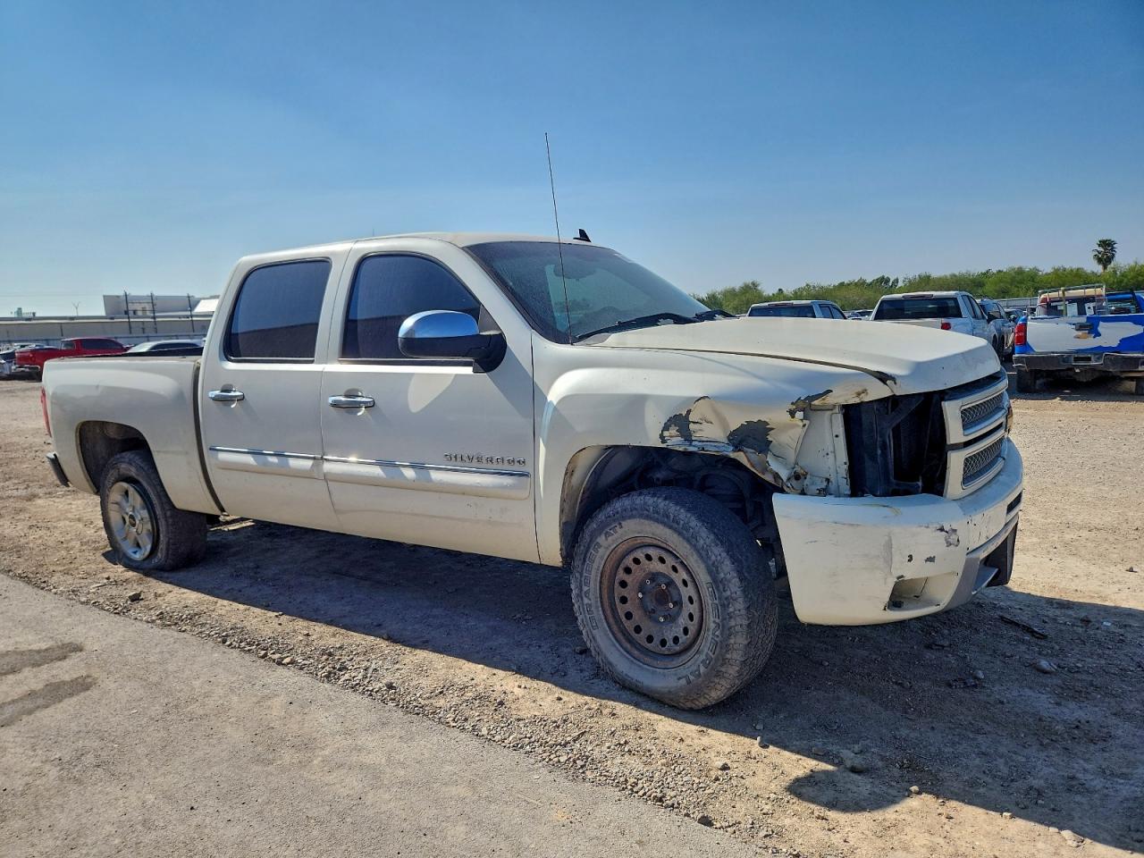 Chevrolet Silverado C1500 Lt Image 6