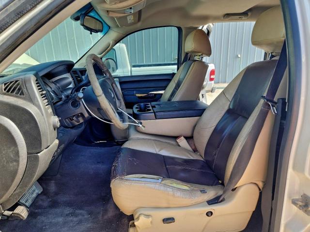 Chevrolet Silverado C1500 Lt Image 5