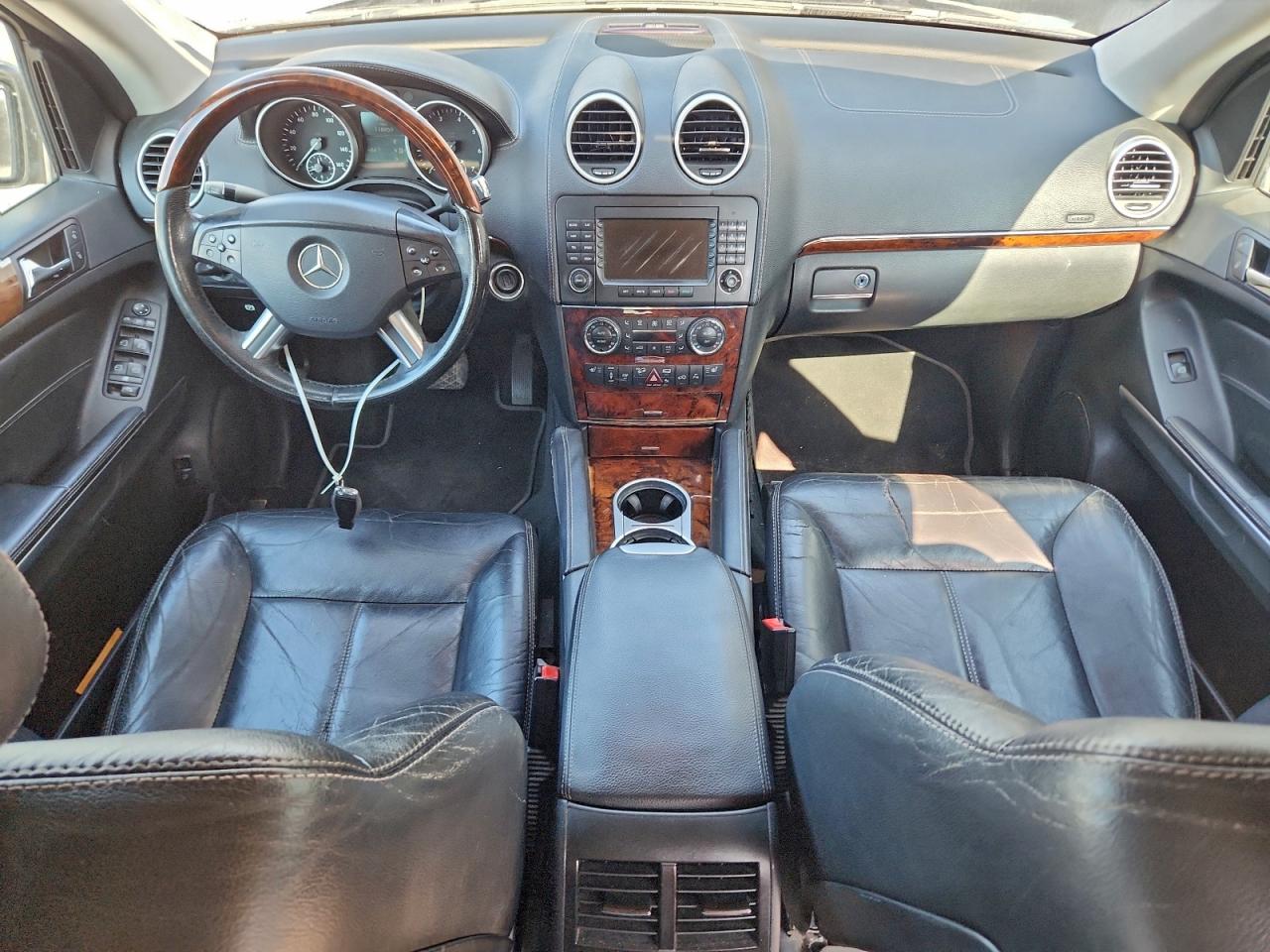 Mercedes-Benz G-Class 550 4matic Image 8