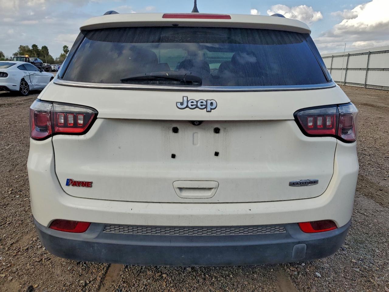 Jeep Compass Latitude Image 9