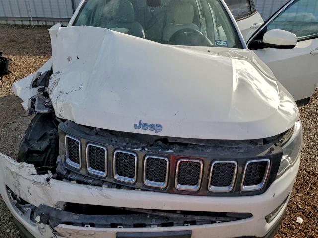 Jeep Compass Latitude Image 5