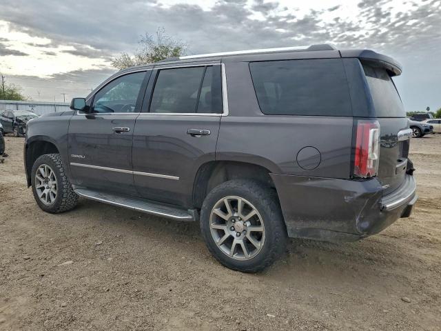 GMC Yukon Denali Image 5