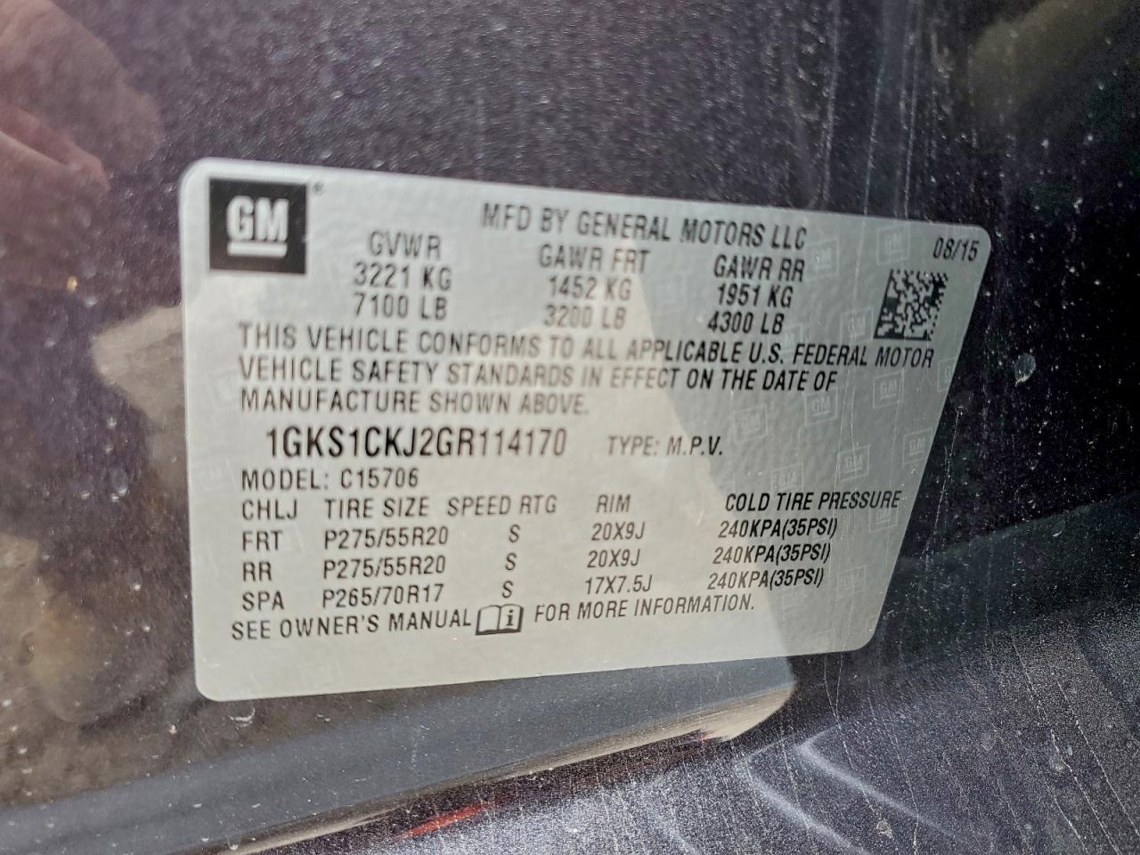 GMC Yukon Denali Image 10