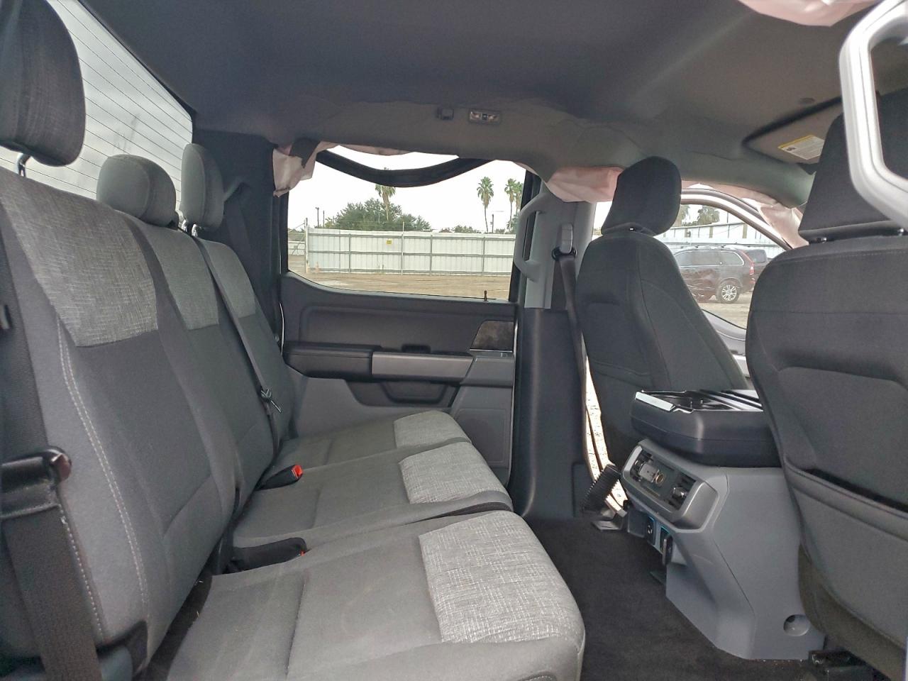 Ford F-150 Supercrew Image 11