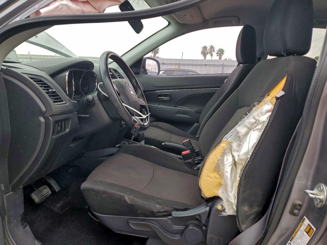 Mitsubishi Outlander Es Image 5