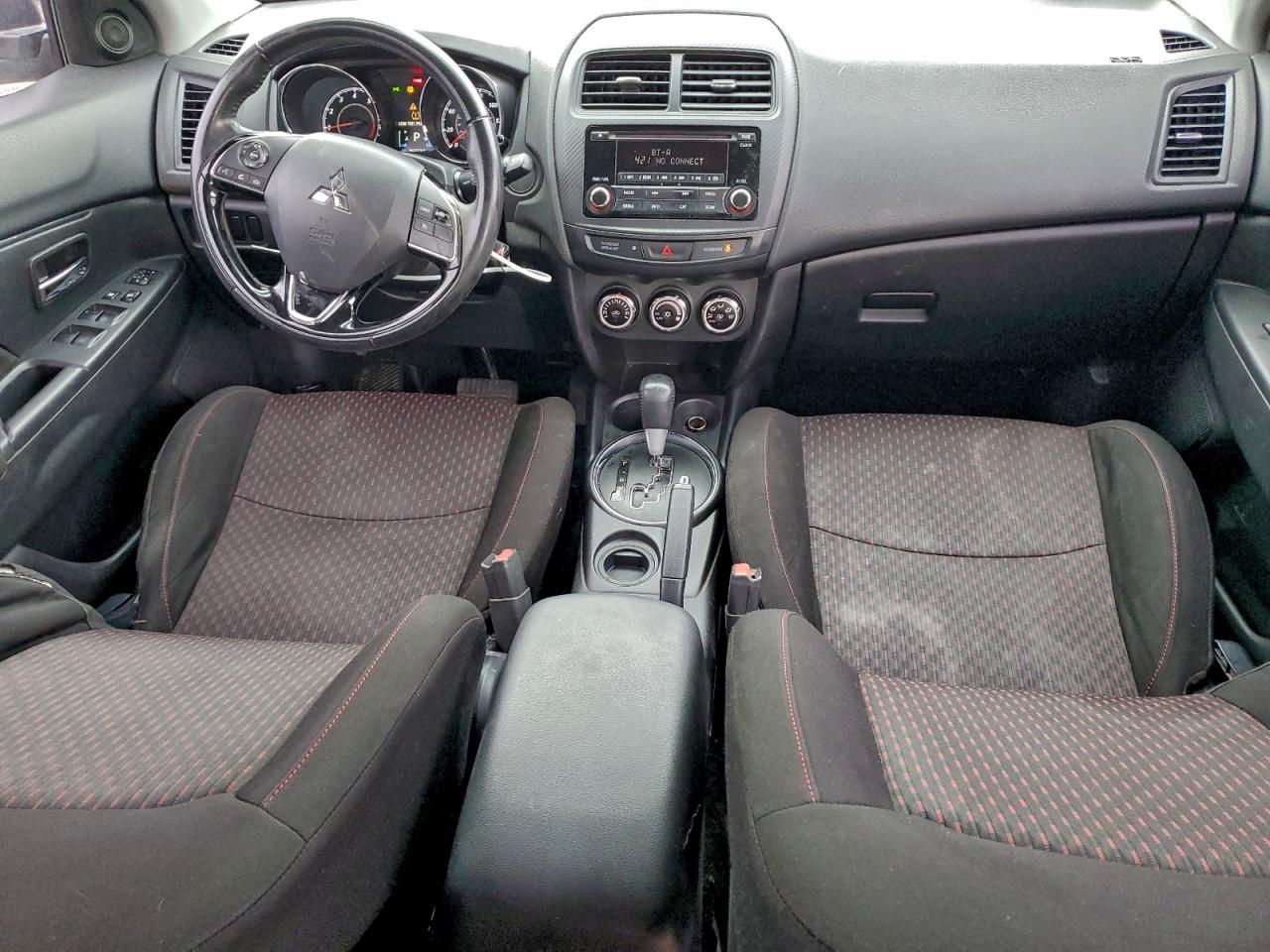 Mitsubishi Outlander Es Image 7