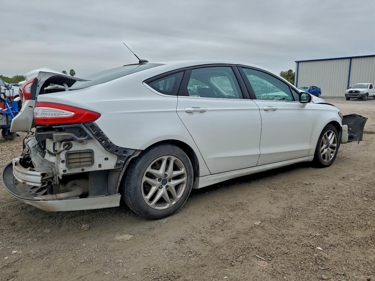 Ford Fusion Se Image 3