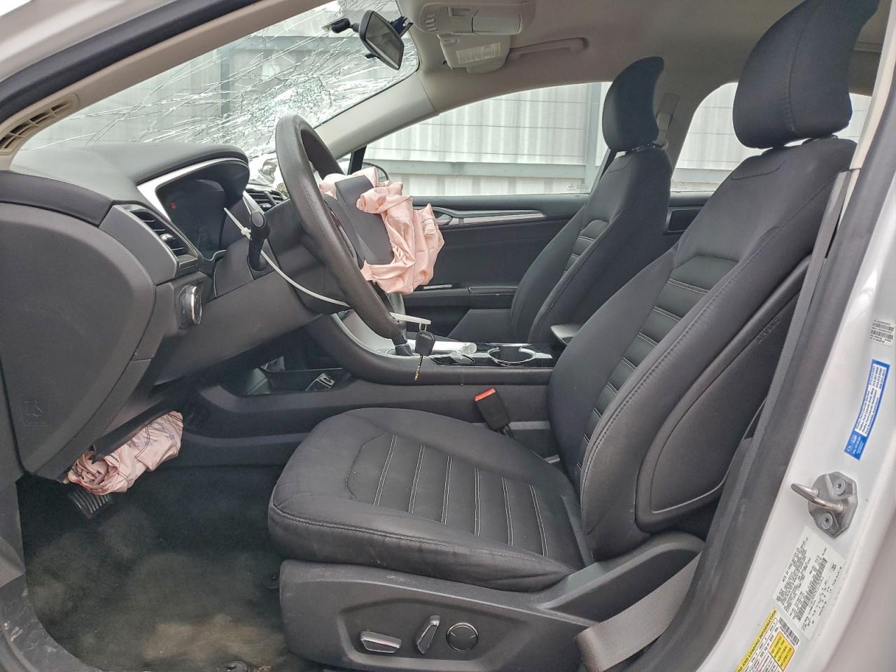 Ford Fusion Se Image 2