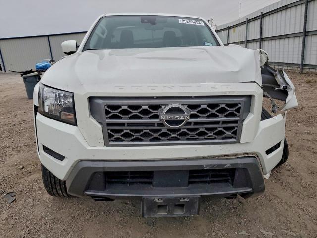 Nissan Frontier S Image 12