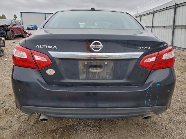 Nissan Altima 3.5sl Image 8