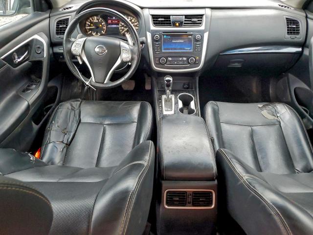 Nissan Altima 3.5sl Image 11