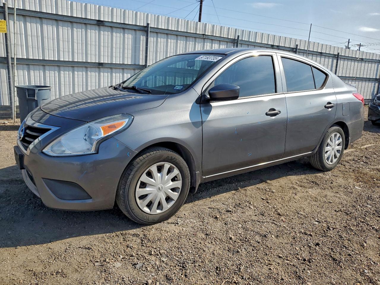 Nissan Versa S Image 1