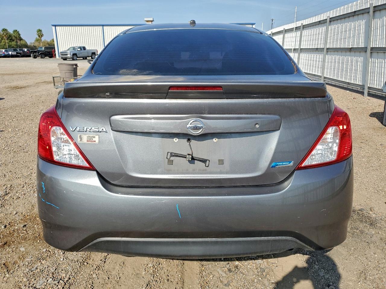 Nissan Versa S Image 7