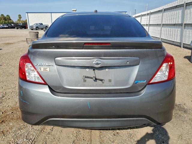 Nissan Versa S Image 7