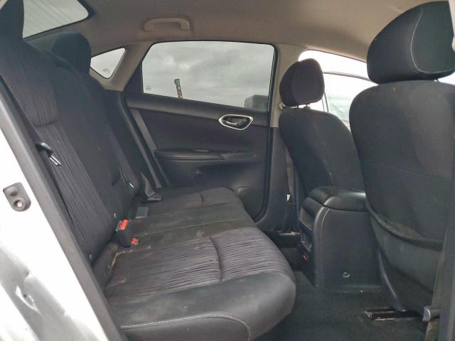 Nissan Sentra S Image 12