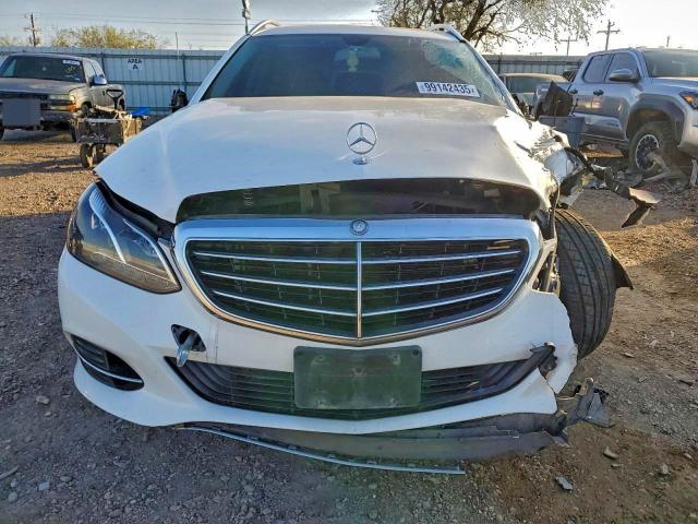 Mercedes-Benz E-Class 350 4matic Wagon Image 3